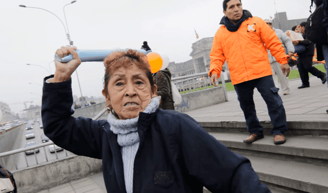 Fujimorista agredió a fotógrafo de La República. Foto: La República
