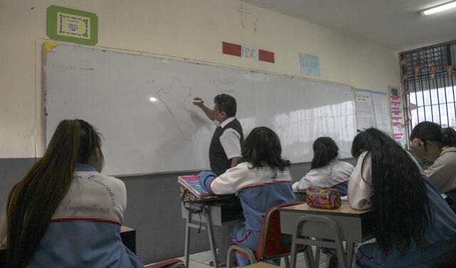 Escolares obtendrán mejores logros educativos con docentes de calidad. Foto: La República   