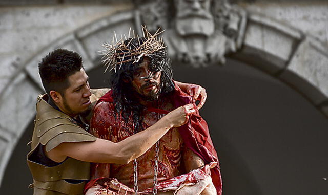 Arequipa: El vía crucis de Jesús en un Jueves Santo