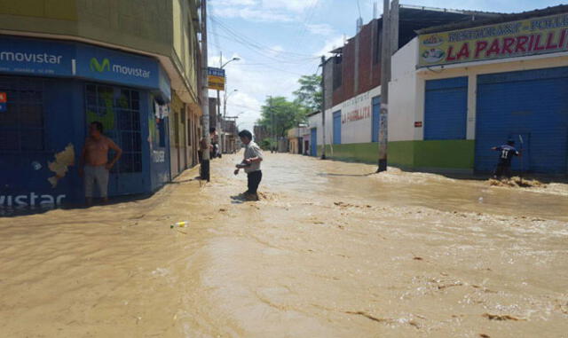 Inundación en Piura: Agua ingresa con fuerza al Bajo Piura e inunda Catacaos [FOTOS Y VIDEO]