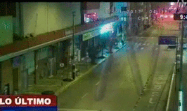 Lince: roban a "combazos" tienda del centro comercial Arenales [VIDEO]