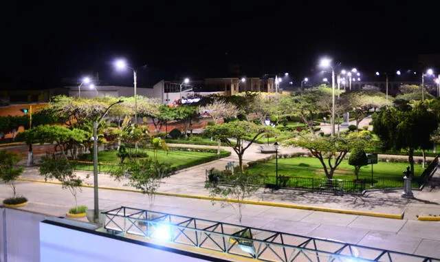 Ciudad de Lambayeque iluminación led plaza de armas