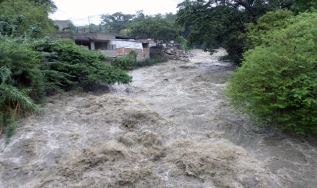 Cusco: Intensos aguaceros provocan el desborde del río Kiteni