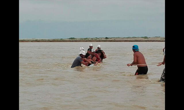 Huaicos en Perú: Panamericana Norte permanece interrumpida por desborde del río La Leche [VIDEOS]