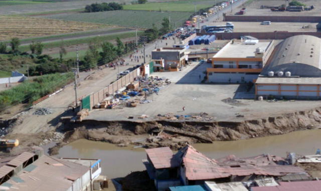 Áncash: Río Shisho bloquea las carreteras del distrito de  Coishco 