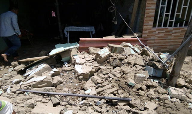 La pared de una vivienda se cayó tras lluvias torrenciales en Piura