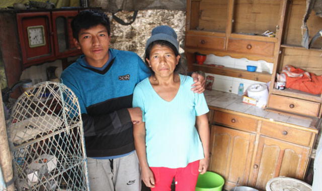Carapongo: 135 familias aún viven en carpas y dependen de olla común