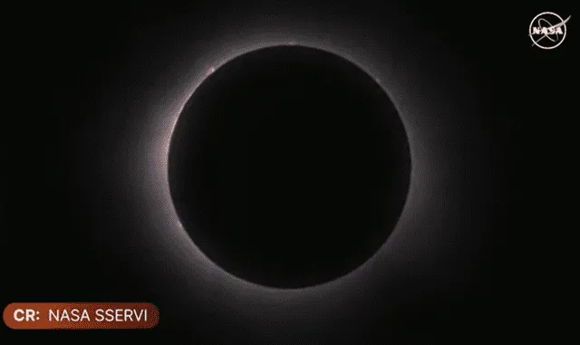 Eclipse llega a su totalidad en Mazatlán, México. Foto: NASA.  