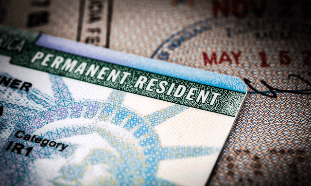  El principal beneficio de tener una green card es vivir y trabajar permanentemente en los Estados Unidos. Foto: Pixabay    