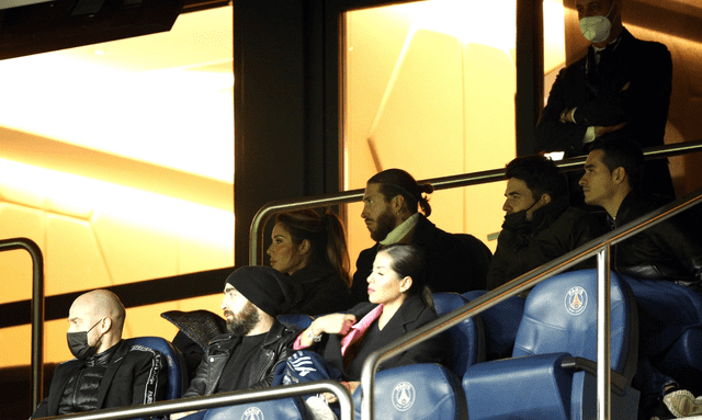 Sergio Ramos estuvo en las tribunas viendo el PSG-Real Madrid de la ida de Liga de Campeones. Foto: EFE
