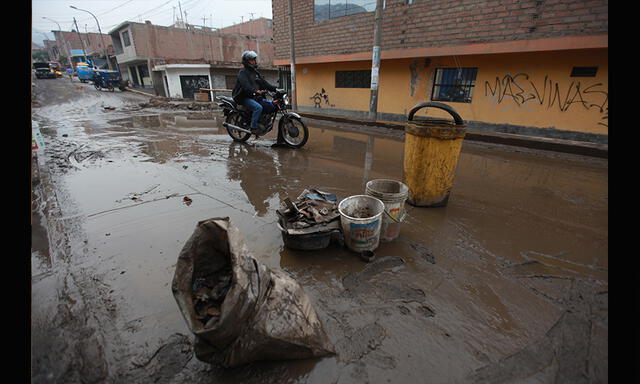Comas y San Juan de Lurigancho, los distritos más golpeados por la lluvia de verano |FOTOS