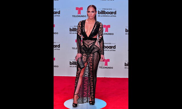 Jennifer Lopez se robó las miradas con sus transparencias en los premios Billboard latino 2017 [FOTOS]