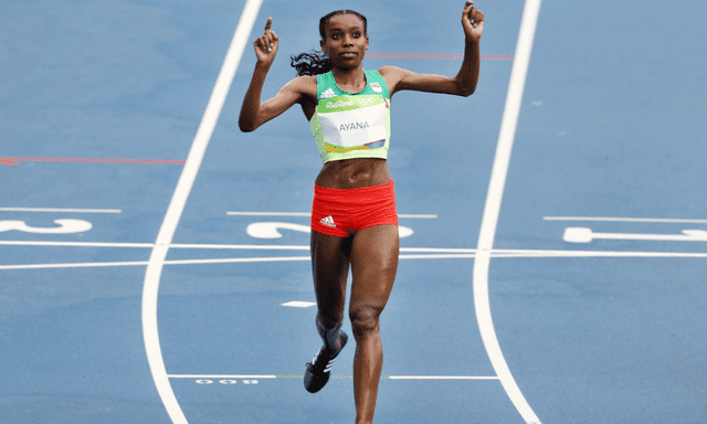 Almaz Ayana, la atleta de Etiopía, marcó un nuevo récord, recortando el anterior en 14 segundos . EFE