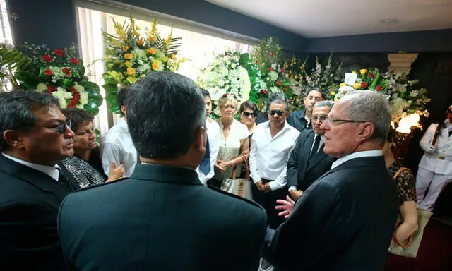 Presidente Kuczynski asistió al sepelio del policía asesinado en Barrios Altos| FOTOS 
