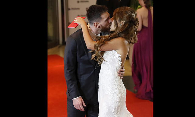 Lionel Messi y Antonella Roccuzzo: así lucieron los esposos frente a la prensa [FOTOS]