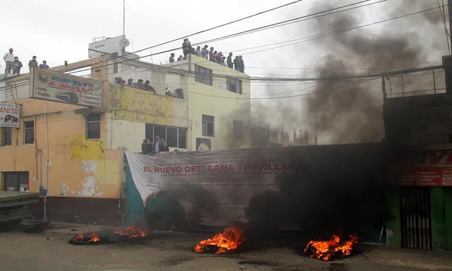 Violento desalojo en Trujillo [FOTOS]