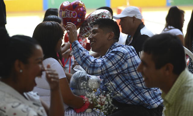 Internos del penal de Lurigancho se comprometieron simbólicamente con sus parejas por el Día del Amor | FOTO