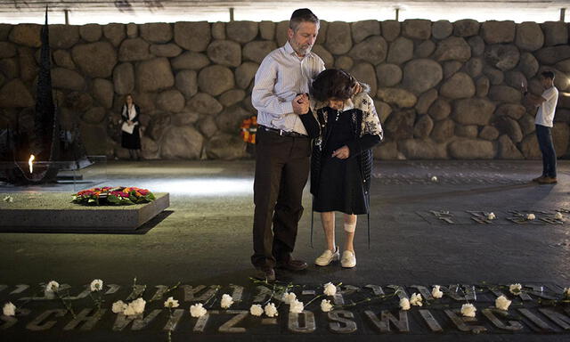 ‘Marcha de los Vivos’: Miles recuerdan en Auschwitz a las víctimas del Holocausto [FOTOS]