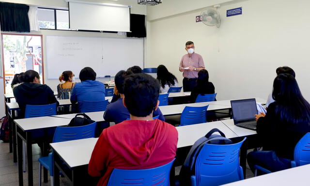 La Pontificia Universidad Católica del Perú inició sus clases el pasado 21 de marzo. Foto: PUCP