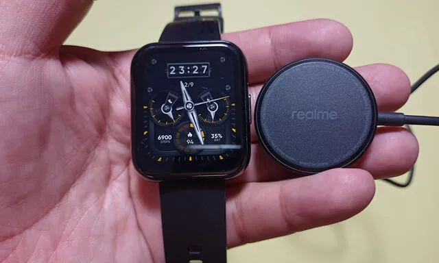 Realme Watch 2 Pro y su cargador