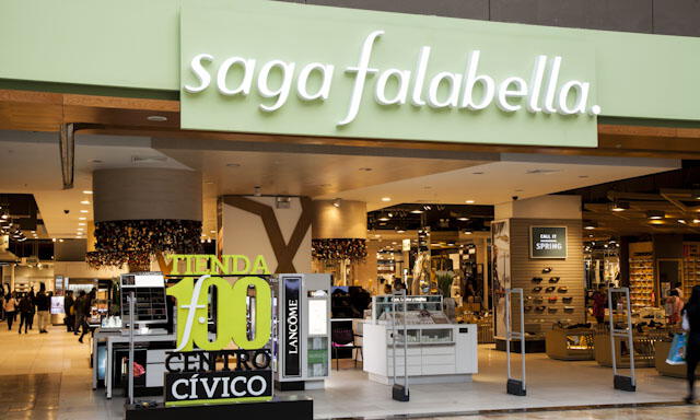 ¿Saga Falabella está obligada a entregar productos que remató a S/1 en su web?