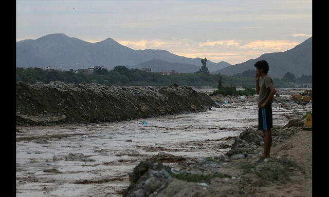 Impactantes imágenes del desborde del río Huaycoloro | FOTOS