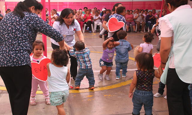 Internas de Penal de Mujeres de Chorrillos celebra Día de la Madre