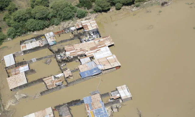Inundación en Piura: Imágenes aéreas de Catacaos tras desborde de río [FOTOS]