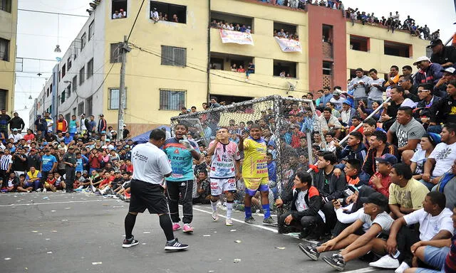 Mundialito de El Porvenir: El 'fútbol macho' en las calles de La Victoria [FOTOS]