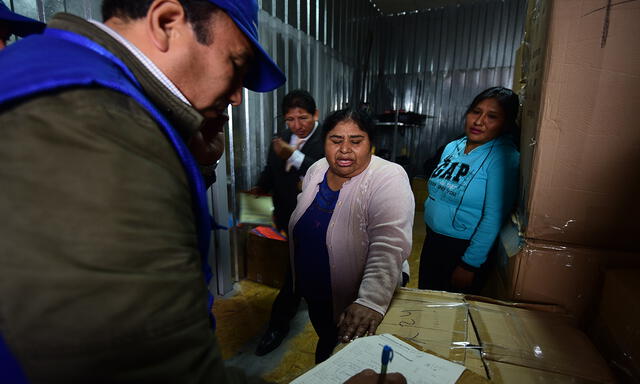 Municipalidad de Lima intervino almacenes informales de Mesa Redonda [FOTOS]