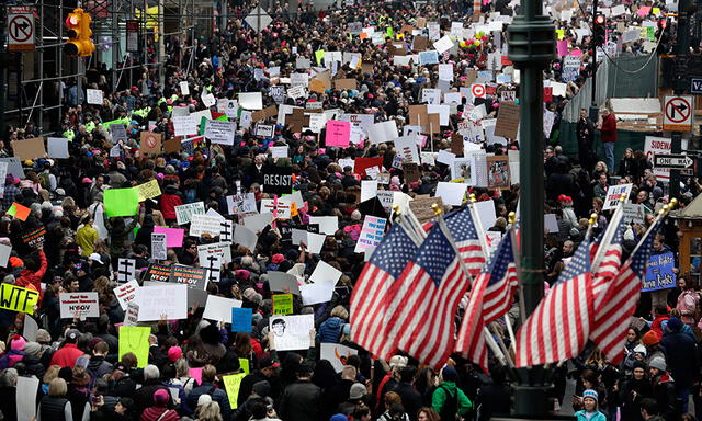 Las mejores imágenes de las protestas en contra de Trump un día después de su juramentación | FOTOS