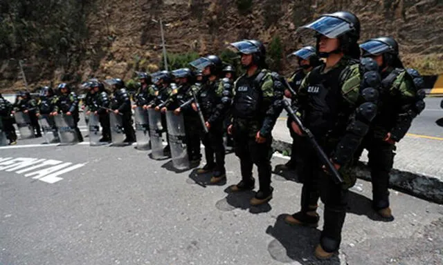 Ecuador vive su segundo día bajo estado de excepción. Foto: EFE