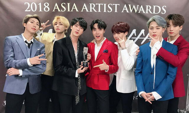 BTS ganó el Premio Artista del Año junto a otros 10 grupos y cantantes en los AAA 2018.