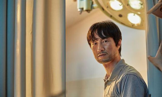 Lee Byung Chan (Kim Byung Chul), dio vida a los zombi en Estamos muertos. Foto: Netflix