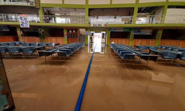 Puno: terminal de Ayaviri se inundó por intensa lluvia y granizada