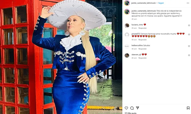  Jackie Castañeda también canta en colonias mexicanas. Foto: Jackie Castañeda/Instagram   