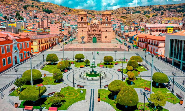  Puno, situada en el sur de Perú, se encuentra a orillas del lago Titicaca, uno de los más extensos de Sudamérica. Foto: Chullos Travel Perú 