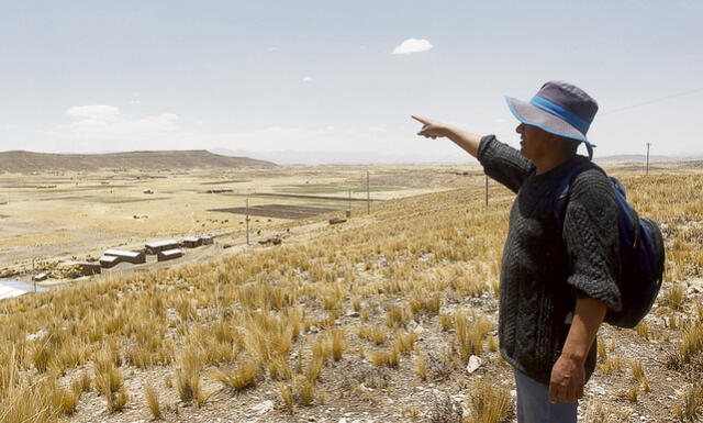 Desértico. Campos están secos. Pobladores de Puno rezan que las lluvias vuelvan y salven sus tierras. Foto: Juan Cisneros/ La República