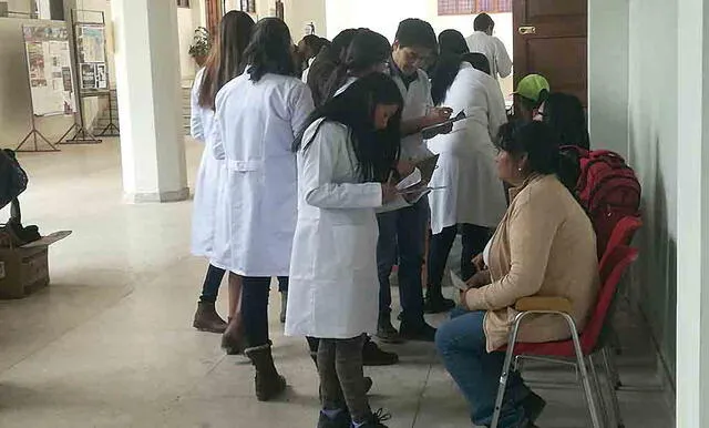 norma. Estudiantes de Medicina piden plazas de internado. norma. Estudiantes de Medicina piden plazas de internado.
