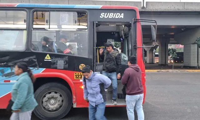 Vehículos circulan con normalidad en Puente Nuevo y Lima Norte.