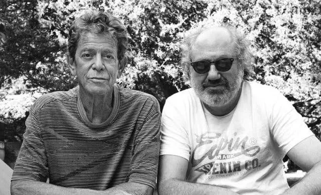 Hal Willner junto a Lou Reed, para quien produjo varios álbumes de estudio.