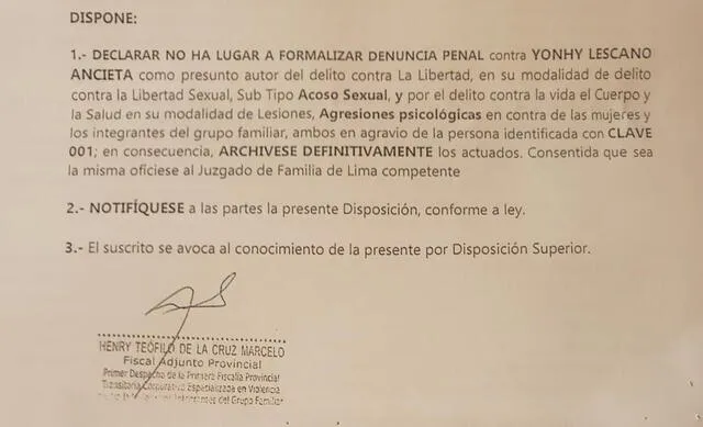 Disposición fiscal que ordena el archivamiento del caso contra Yonhy Lescano.