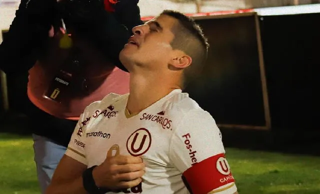 El festejo de Aldo Corzo en el 1-0 de Universitario frente a Garcilaso, lo que marcó la victoria para su equipo. Foto: Liga 1