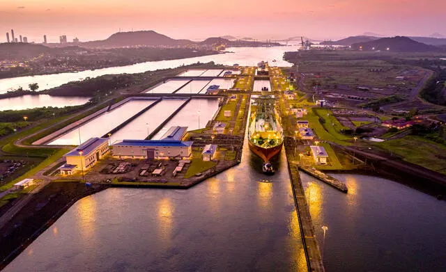 El Canal de Panamá costó al rededor de 375 millones de dólares, incluidos 10 millones pagados a Panamá y 40 millones pagados a empresas francesas. Foto: CTL   