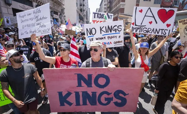  No Kings movement was organized to support LA protesters on President Trump's birthday. Photo: AFP News    