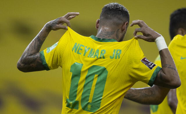 Neymar fue cuestionado luego del cotejo ante Chile por su peso. Foto: twiter CBF Futebol