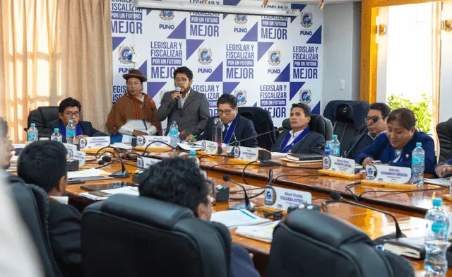 Consejo Regional del Gobierno Regional de Puno aprobó por unanimidad una ordenanza que reconoce al Lago Titicaca como sujeto de derecho. Foto: Centro Bartolomé de las Casas Consejo Regional del Gobierno Regional de Puno aprobó por unanimidad una ordenanza que reconoce al Lago Titicaca como sujeto de derecho. Foto: Centro Bartolomé de las Casas
