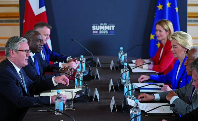 The last summit between European Union and the United Kingdom, when they accorded new defense agreement. Photo: AFP News The last summit between European Union and the United Kingdom, when they accorded new defense agreement. Photo: AFP News