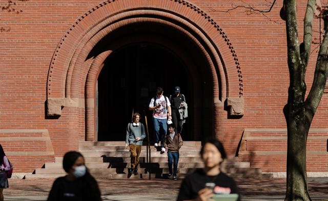 Harvard foreign students information were demanding by the DHS, priorizing disciplinary records and reports of risky or violent behavior. Photo: AFP News Harvard foreign students information were demanding by the DHS, priorizing disciplinary records and reports of risky or violent behavior. Photo: AFP News