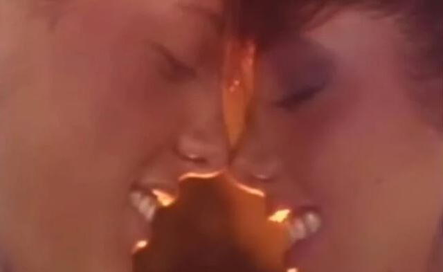 Adela Noriega y Luis Miguel en el video "Palabra de honor"